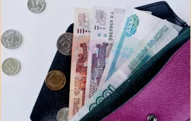 Russian Ruble Nearly Worthless as US-European Sanctions Take Effect