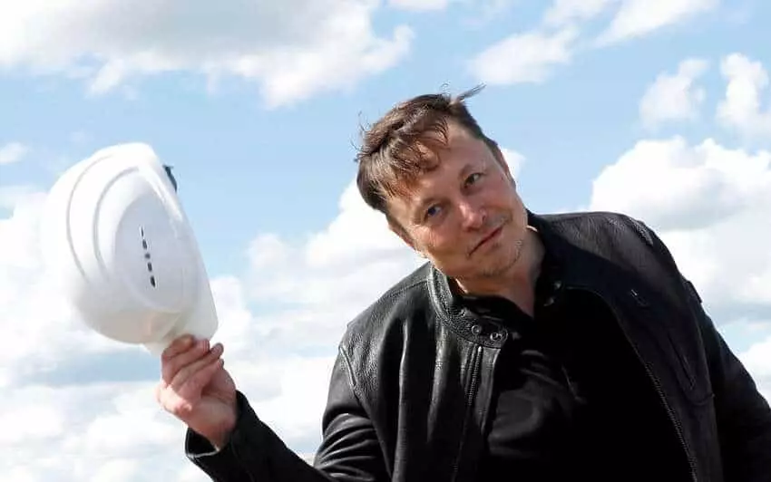 - This Nation Elon Musk tipping helmet