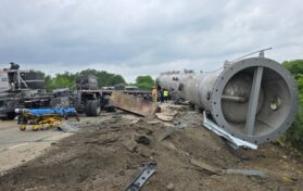 Two People Killed In Texas As 350000 Pound Load Detaches From Trailer Crushing Vehicle