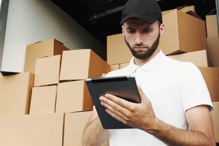 From Warehouses to Wallets How RealTime Data Is Changing Distribution Forever