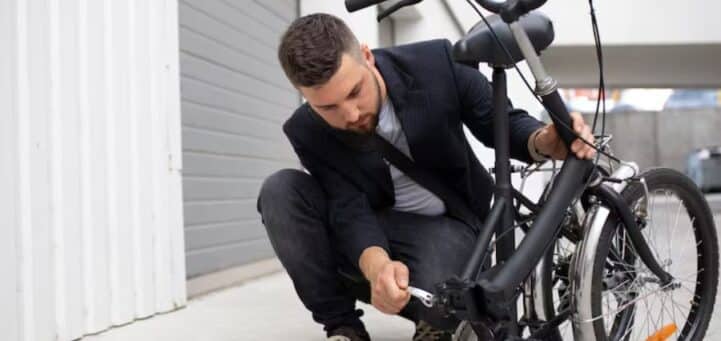 How a Bicycle Accident Lawyer Supports Injury Claims